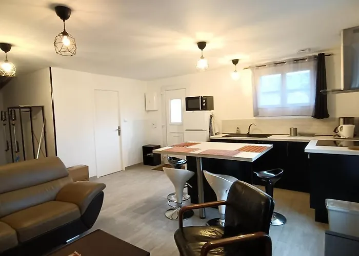 Le Petit De L'eminence * Clecy